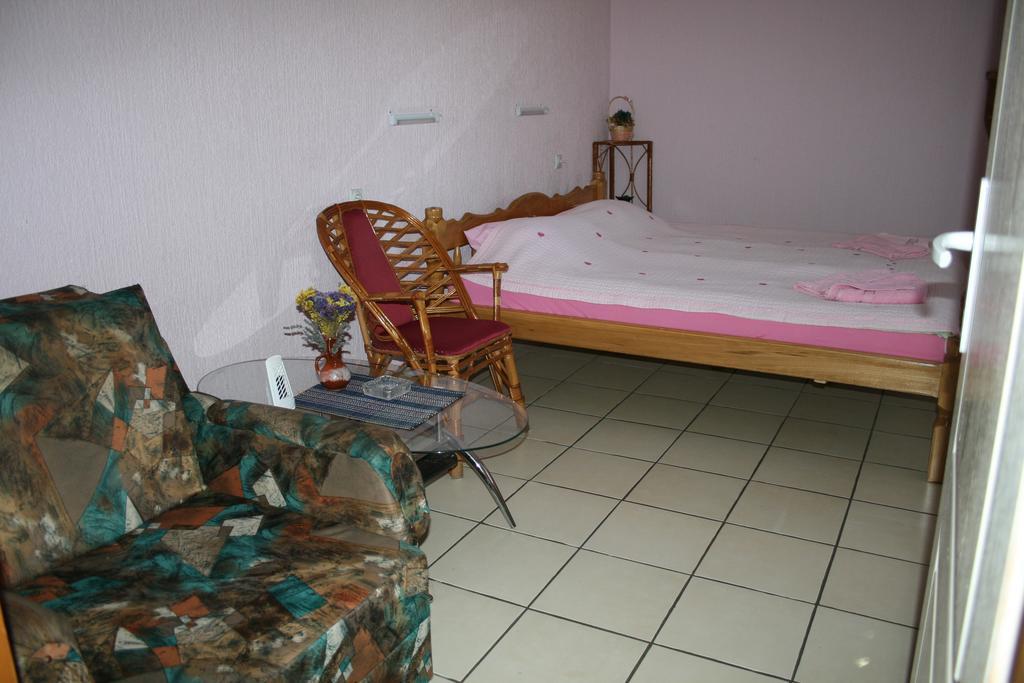 Palić Sobe Rooms Szobak Zimmer Kis מראה חיצוני תמונה