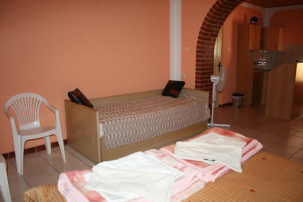 Palić Sobe Rooms Szobak Zimmer Kis מראה חיצוני תמונה
